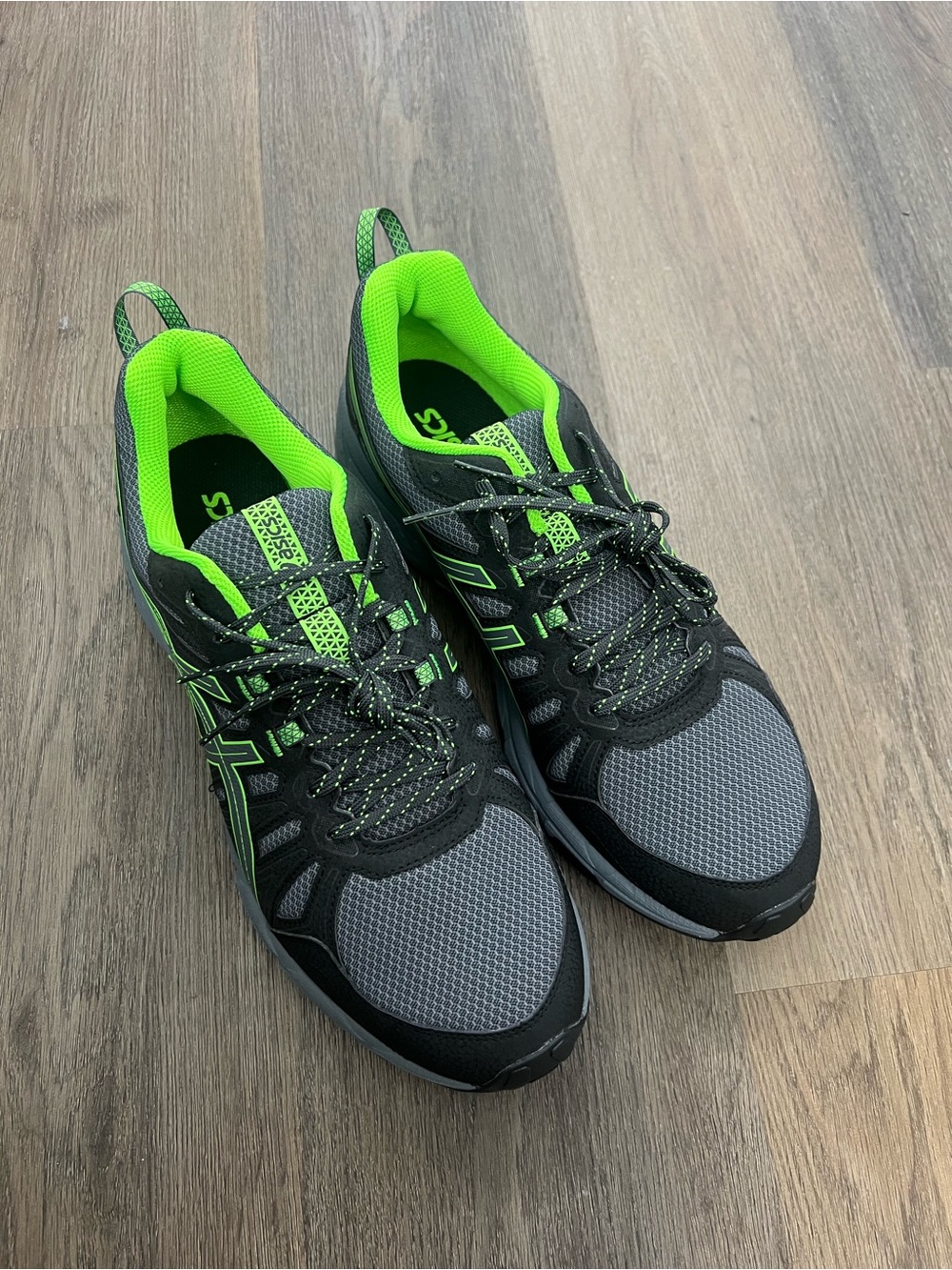 Asics Men's Gray and Neon Green Athletic Running Shoes